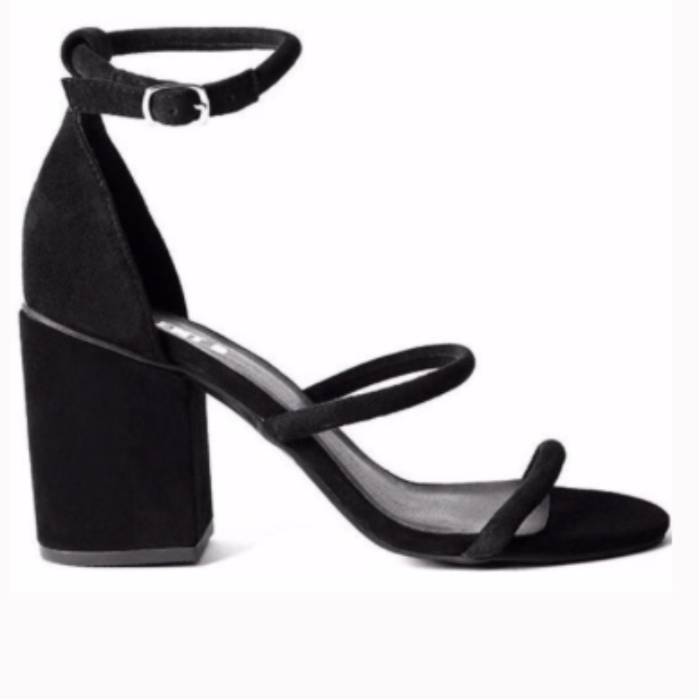 NIB SILENT D KUPPEN BLACK SUEDE HEELS